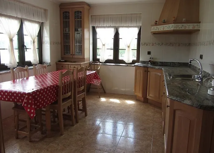 Vivienda Sampedri Semesterbostad